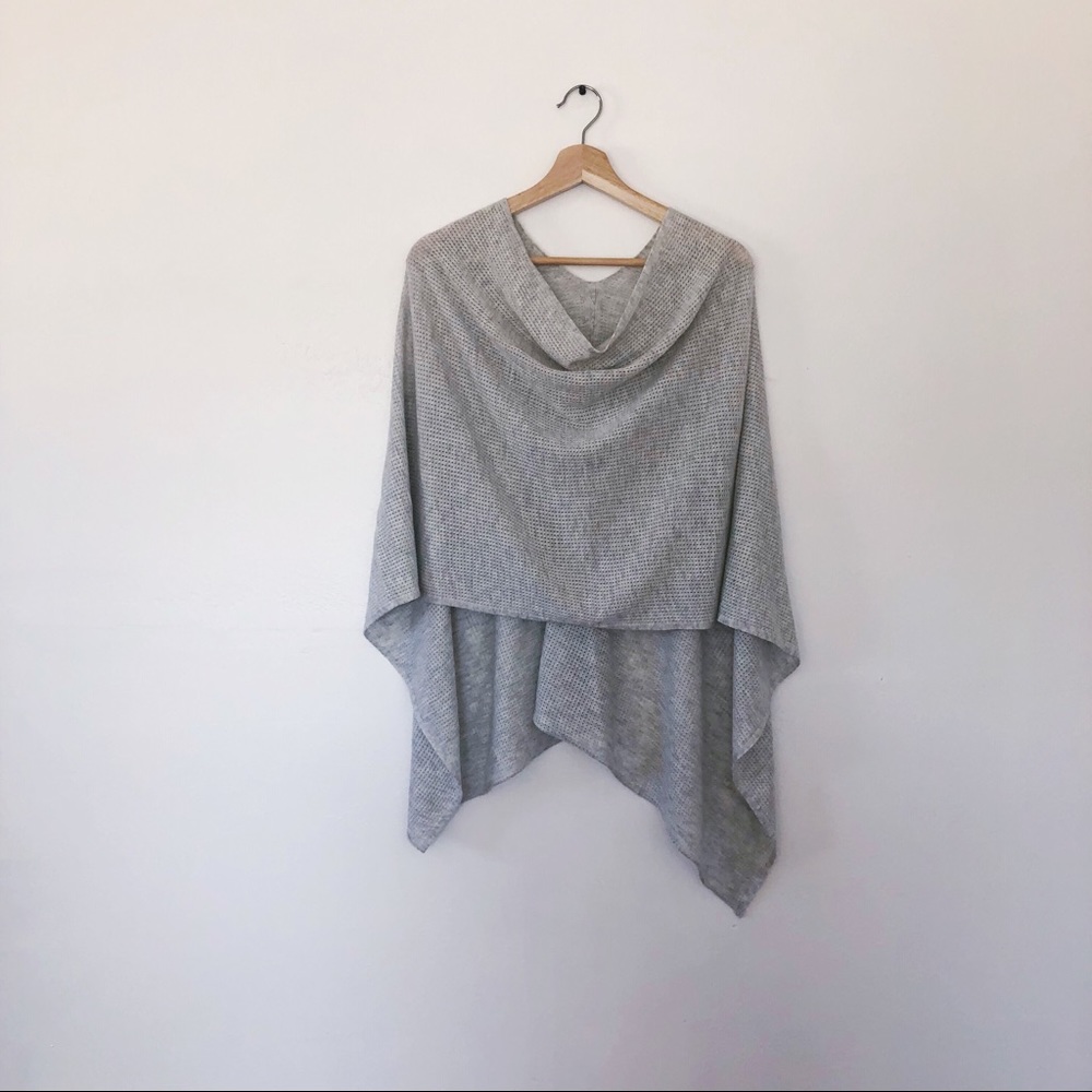 Kerisma Eden II Light Grey Poncho